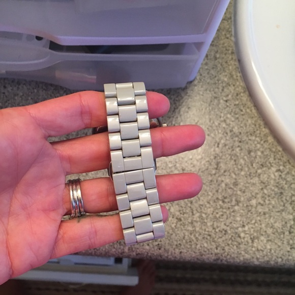 Watch - Picture 3 of 3